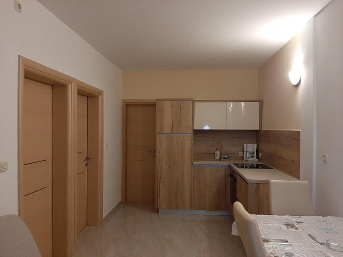 Others 5, Apartments EDO, Novalja