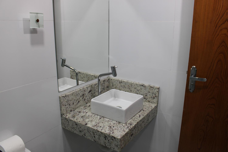 Bathroom 4, Serra Plaza Premium, Serrinha