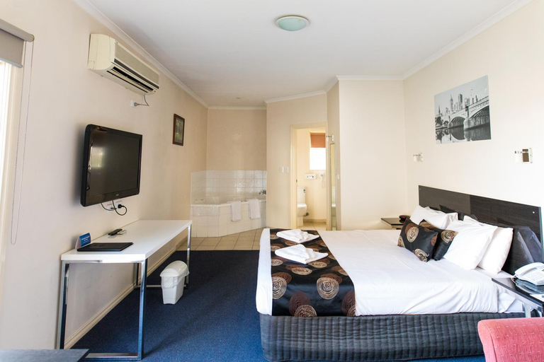Bedroom 16