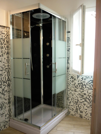 Bathroom 13