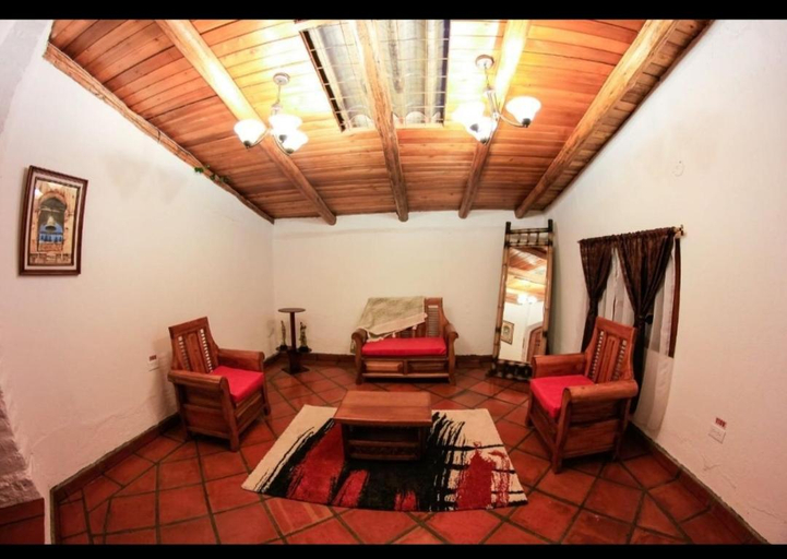 Others 4, La Casa del colibri ecuador, Quito