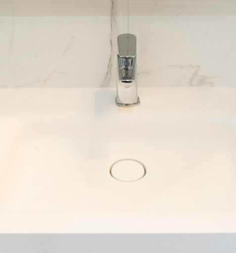 Bathroom 2, Horta Bay, Horta
