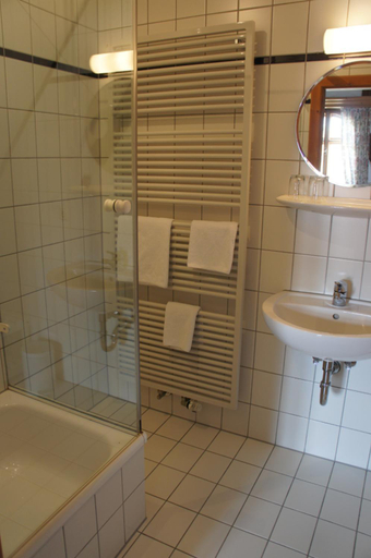 Bathroom 3, Hotel Schwarzer Adler, Erlangen