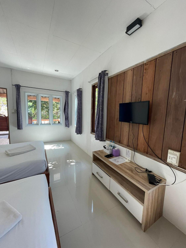 Others 1, AC Room, Muang Ranong