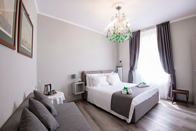 Bedroom 8