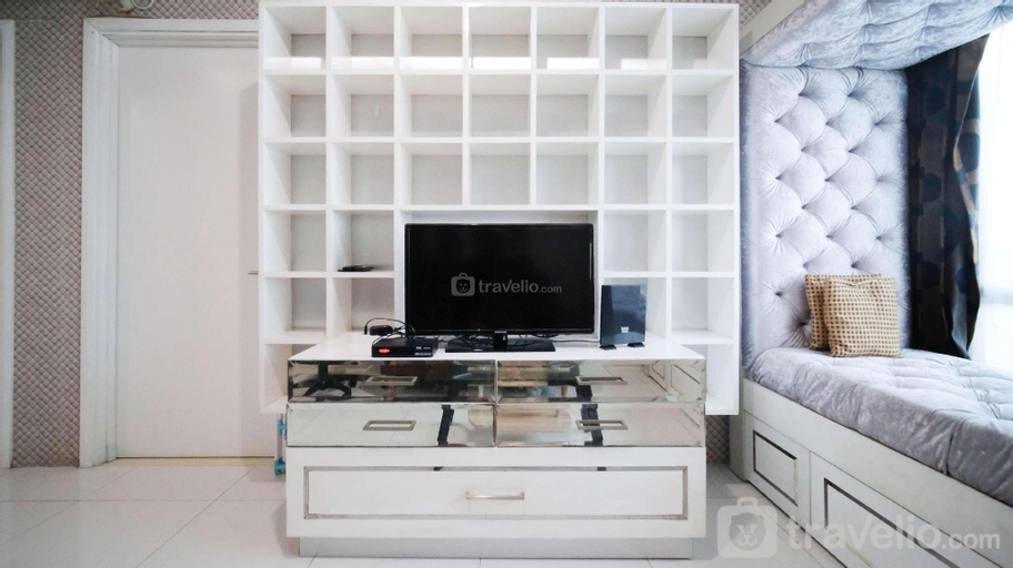 Others 3, Stunning Cozy 1BR The Via and The Vue By Travelio, Surabaya