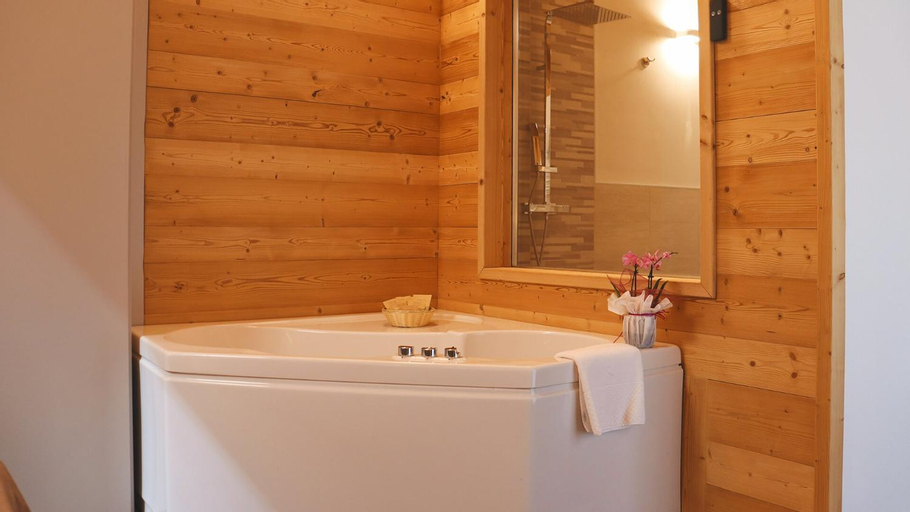 Bathroom 3