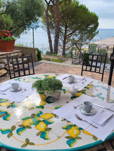 Food & Drinks 3, VillaMara Luxury rooms, La Spezia