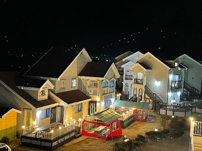 Exterior & Views 1, Yeongcheon Riverside Park Pension, Yeongcheon