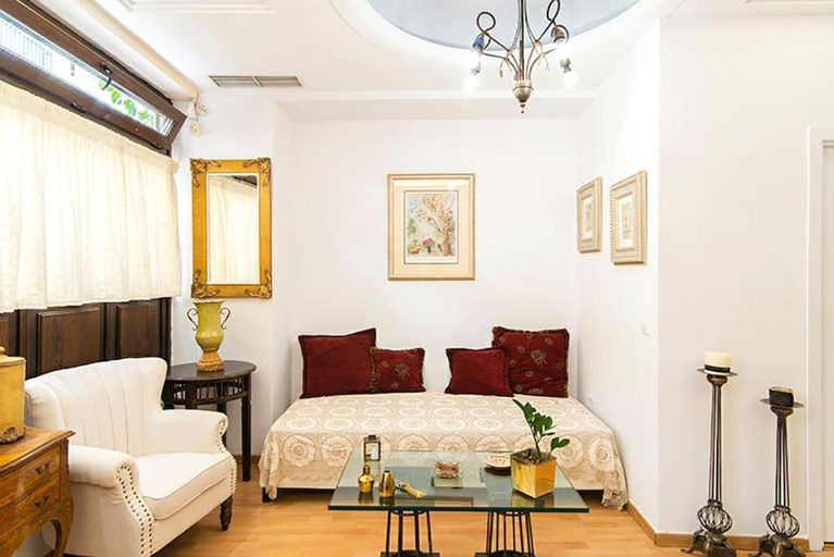 Others 5, Vintage Apartment, Attica