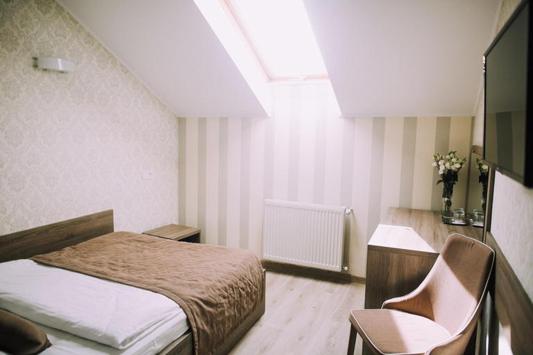 Bedroom 3, Bolero plus, Mukachivs'ka