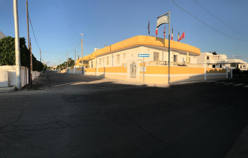 Exterior & Views 1, Albergo Europa, Lecce
