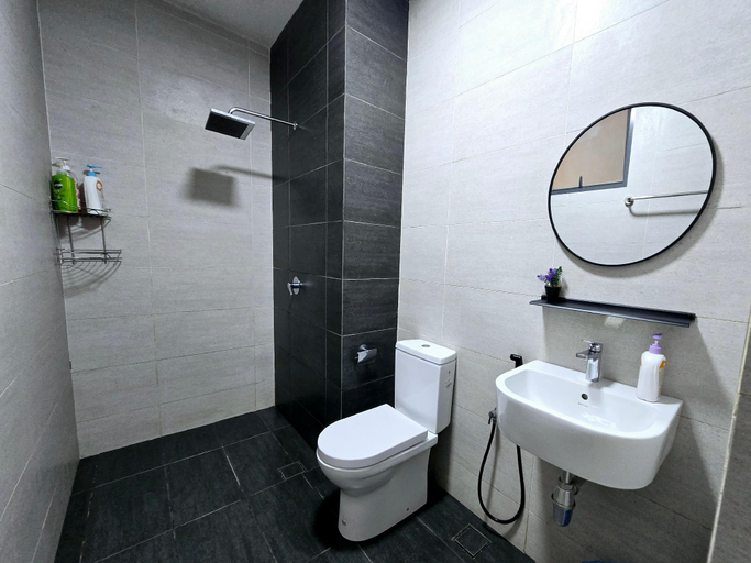 Bathroom 5, Trio at Troika Kota Bharu, Kota Bharu