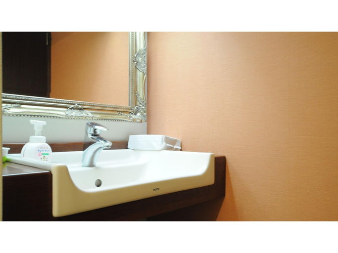 Bathroom, Yoro Onsen Main Building, Onomichi