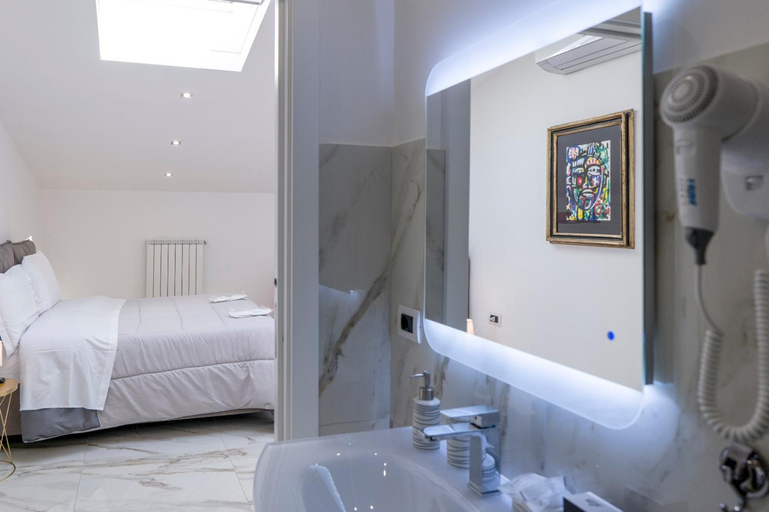 Bedroom 3, Royal Boutique Napoli, Napoli