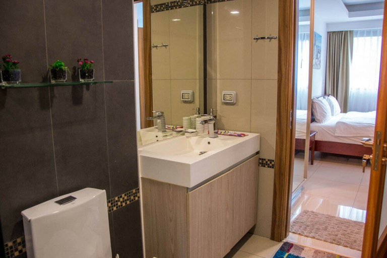 Bathroom, Aspen GSR - Laguna Beach Resort 2, Pattaya