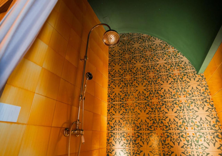 Others 5, Grantò B&B, Bari