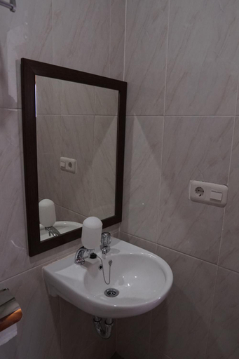 Bathroom 6
