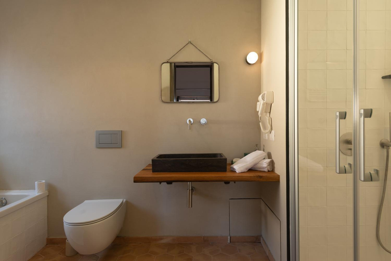 Bathroom 4, Tenuta San Michele, Catania