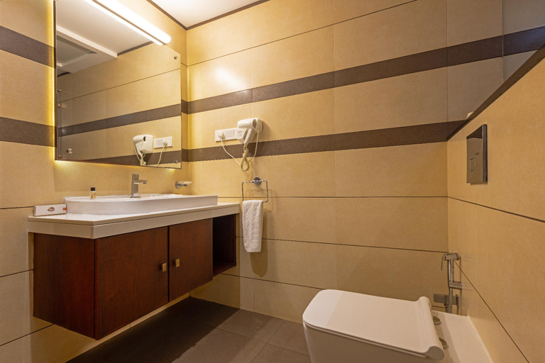 Bathroom 5, Lake Canopy, Alappuzha