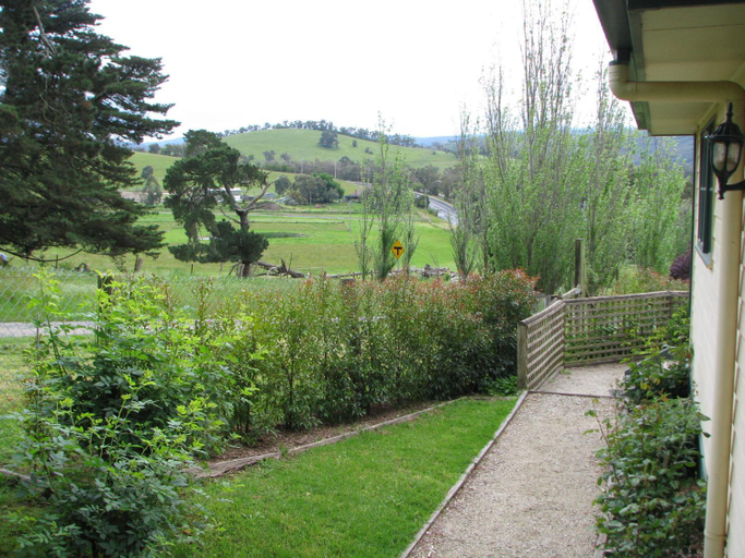 Others 4, Leafield Cottages, Yarra Ranges - North