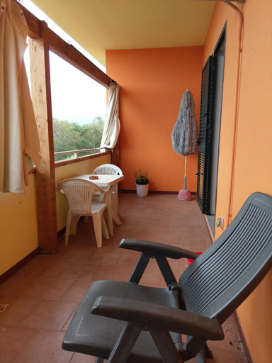 Others 4, B&B da Donatella, Sassari