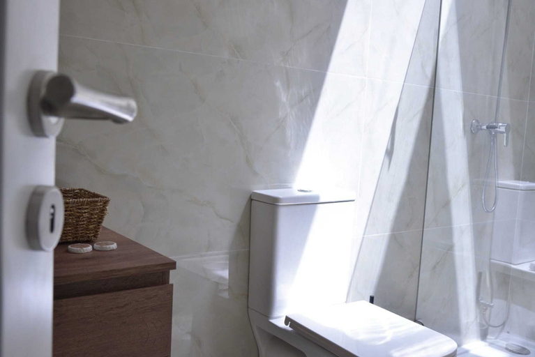 Bathroom 4, San Pawl bnb Farmhouse Calypso