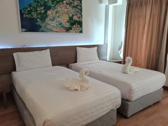 Bedroom 8