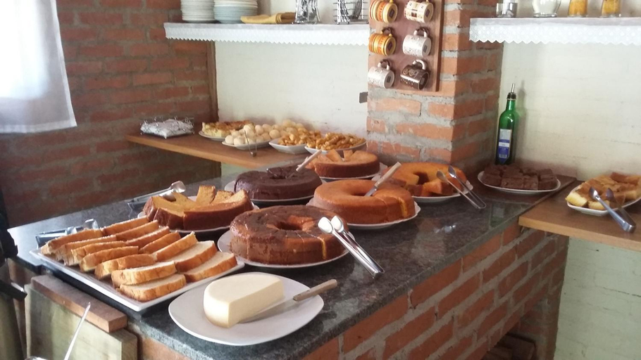 Food & Drinks