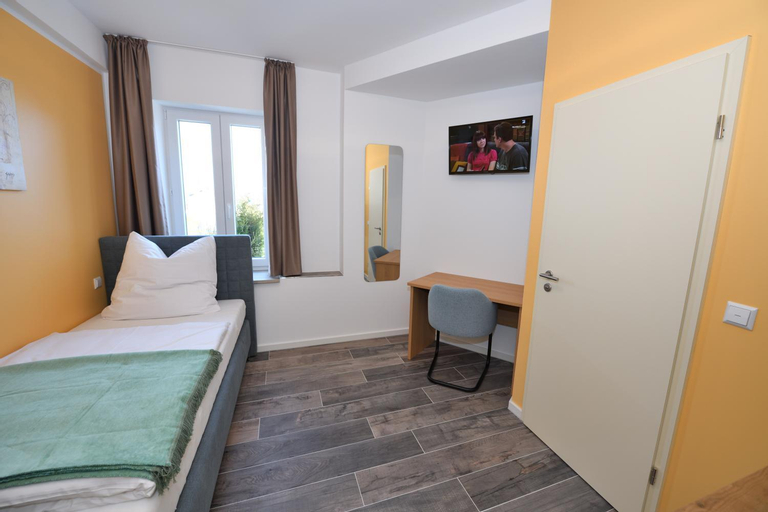 Bedroom 6