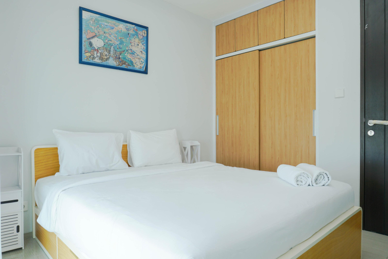 Bedroom 2, Elegant and Spacious 1BR at Citralake Suites Apartment By Travelio, Jakarta Barat