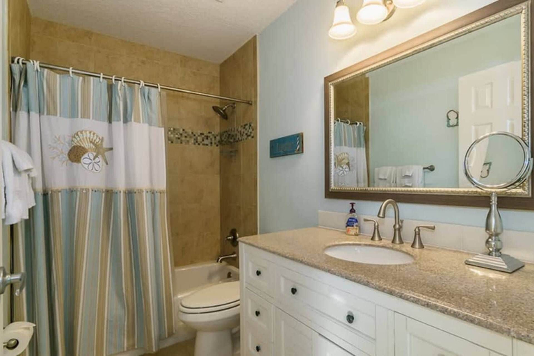 Bathroom 4, Almost Heaven Beach House, Saint Johns