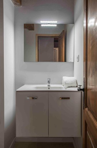 Bathroom 5, SNO Vall de Boi, Lleida