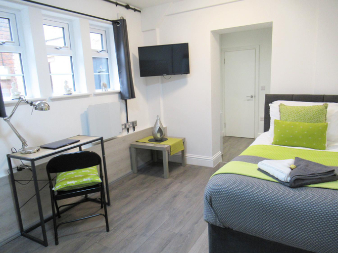 Bedroom 2, Queen Street Apartments, Wolverhampton