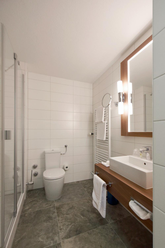 Bathroom 9
