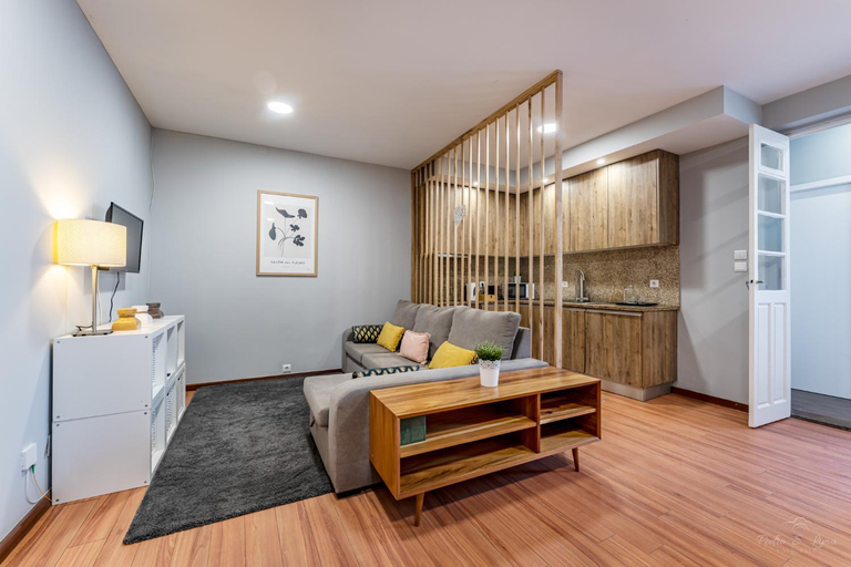 Others 5, Experience the Charm Porto Apartment with Terrace, Porto