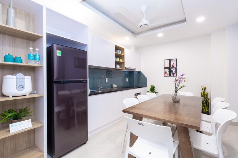 Dining Room 9