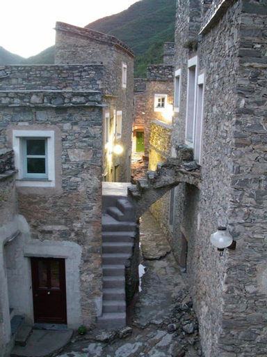 Others 4, La Scala within a stunning 13th century setting, Savona