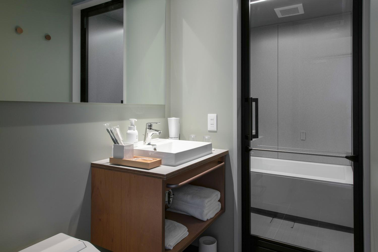 Bathroom 9