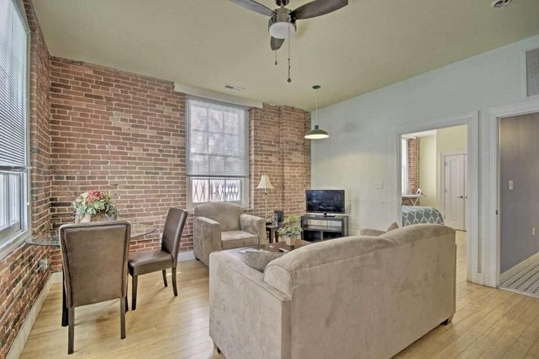 Others 5, Executive furnished rentals at Light St, Baltimore