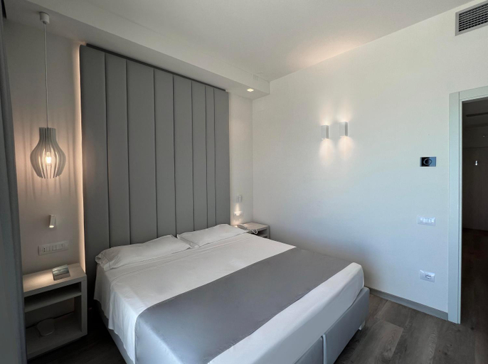 Bedroom 2, Hotel Rex, Livorno