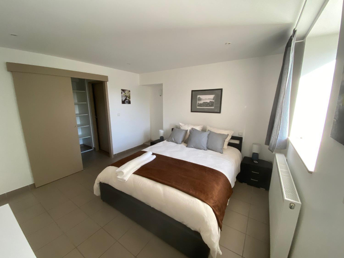 Bedroom 2, Auberge de Thelis, Loire