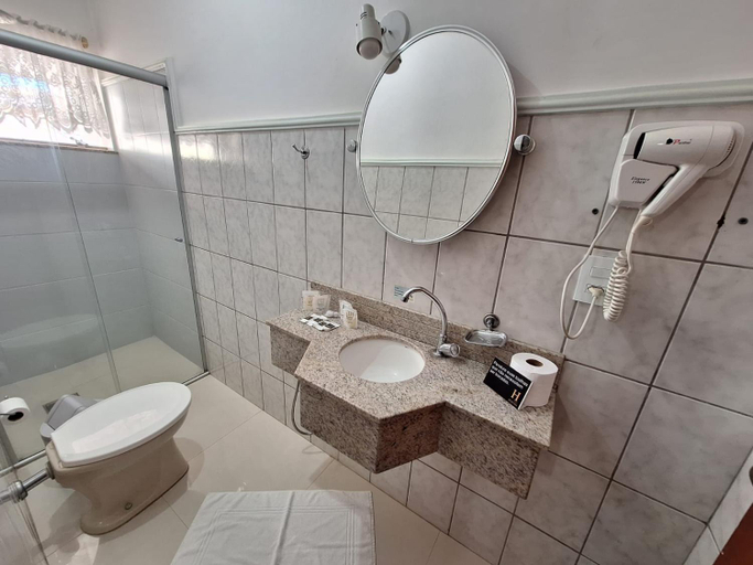 Bathroom 3, Hotel Itapema, Valinhos