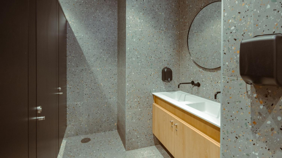 Bathroom 9