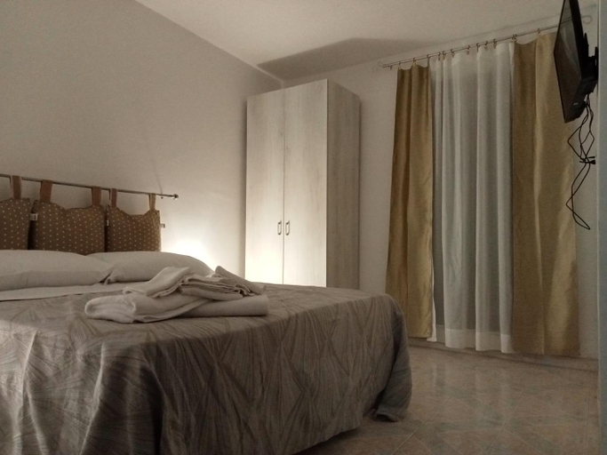 Others 4, Il Grillo Parlante, Terni