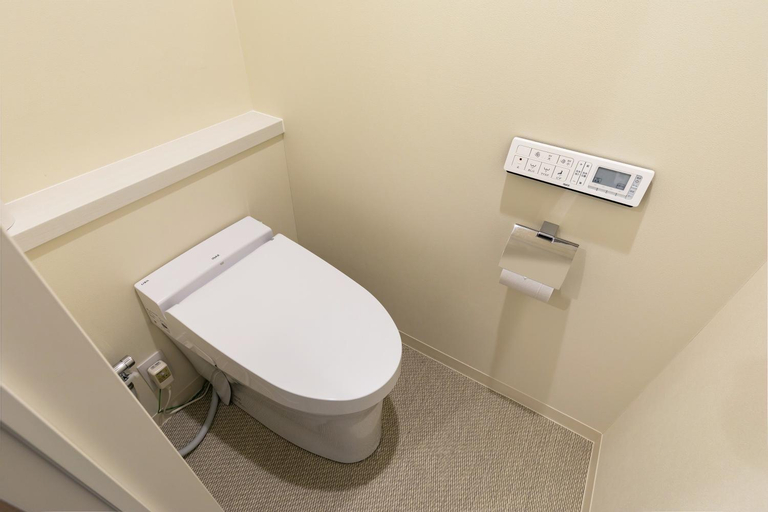 Bathroom 15