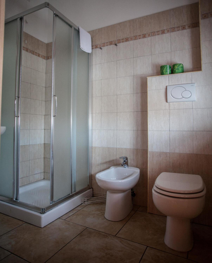 Bathroom 3, Marco E Laura B&B, Roma