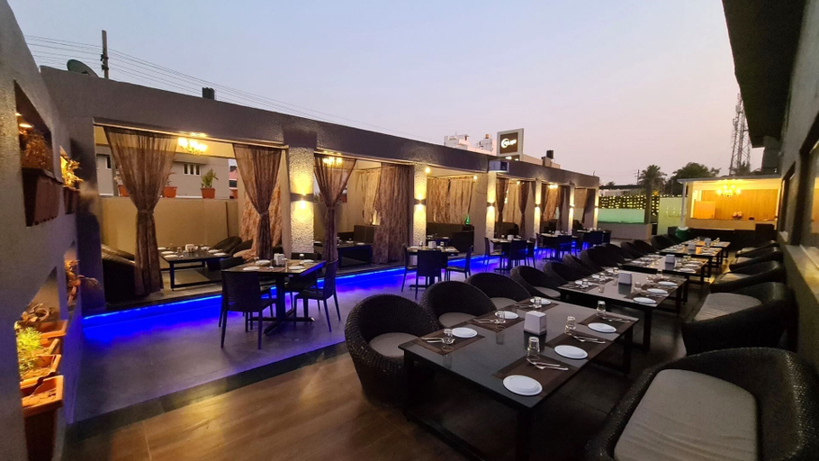 Food & Drinks, Galaxy Club & Hotel, Bijapur