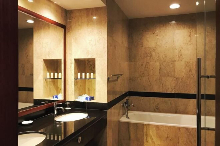 Bathroom 24