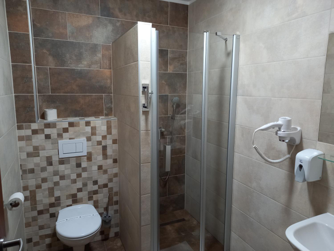 Bathroom 3, Penzion a restaurace U Hroznu, Břeclav